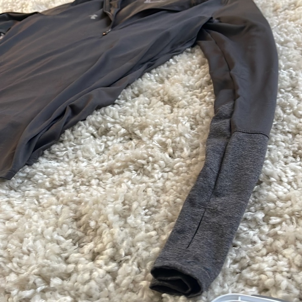 Ua Pullover - image 3